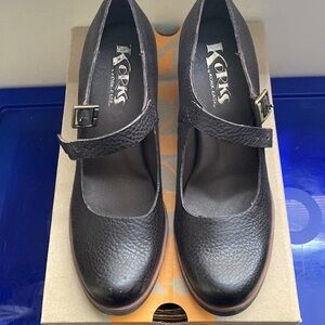 Kork Rafa dark brown heels size 7